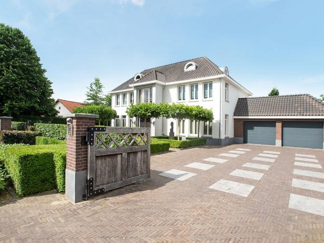 Villa te koop in Puth