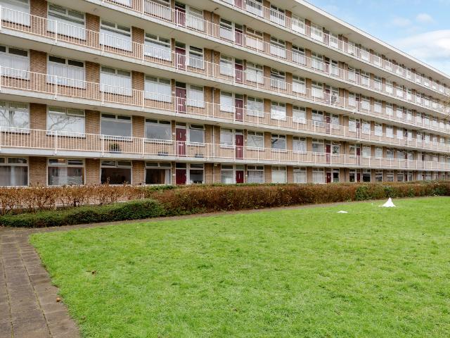 Benedenwoning te koop in Charlois, Rotterdam