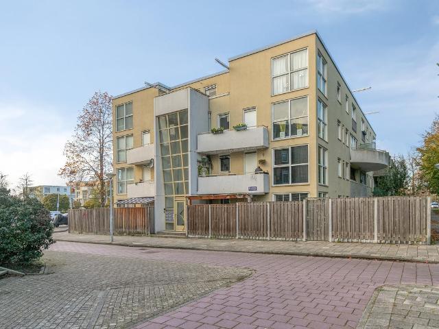 Benedenwoning te koop in Amsterdam, Noord Holland