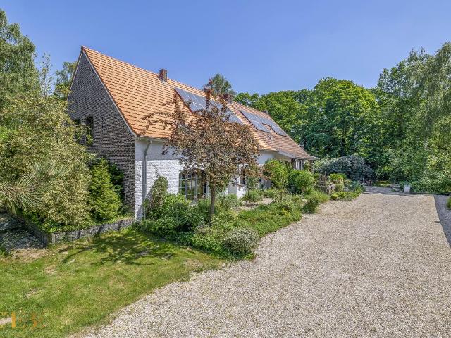 Woonboerderij te koop in Reuver