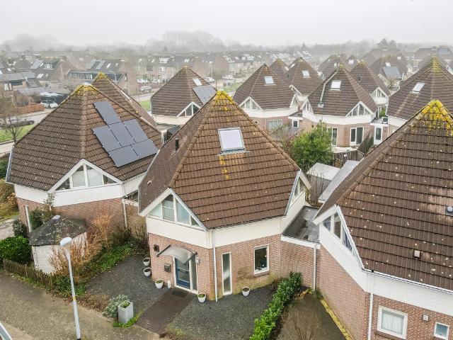 Woning te koop in Overbos, Hoofddorp