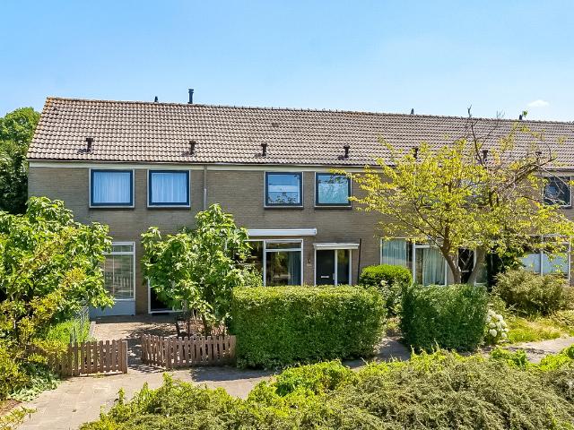 Eengezinswoning te koop in Nieuw-vennep, Linquenda