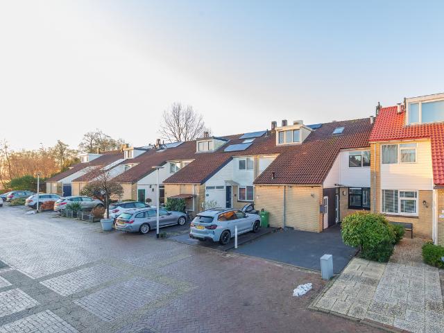 Woning te koop in Sassenheim, Zuid Holland