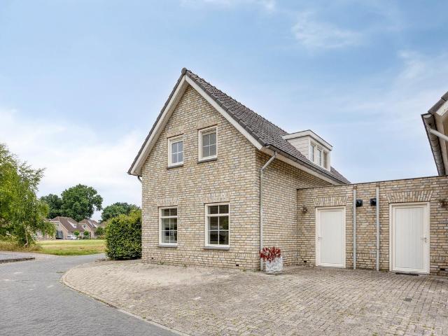 Woning te koop in Wernhout, Noord Brabant