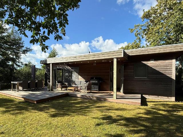 Bungalow te koop in Ouddorp, Zuid Holland