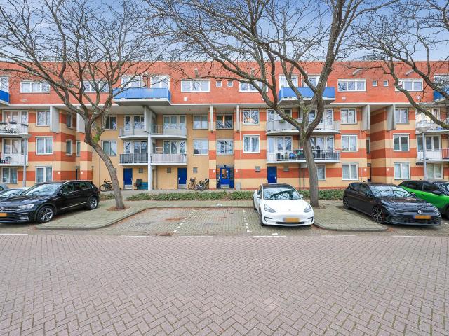 Bovenwoning te koop in Zuidoost, Amsterdam