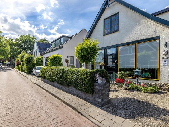 Woning te koop in Velp-Noord boven spoorlijn, Velp