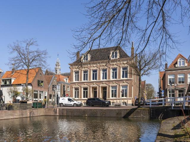 Herenhuis te koop in Hoorn, Binnenstad