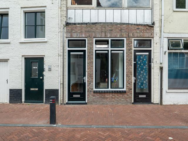 Benedenwoning te koop in Binnenstad en Stationskwartier, Leeuwarden