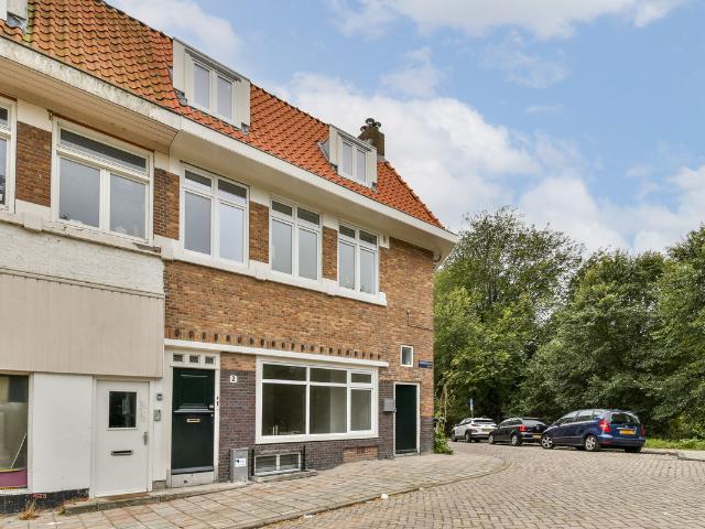 Bovenwoning te koop in Vogelbuurt, Amsterdam