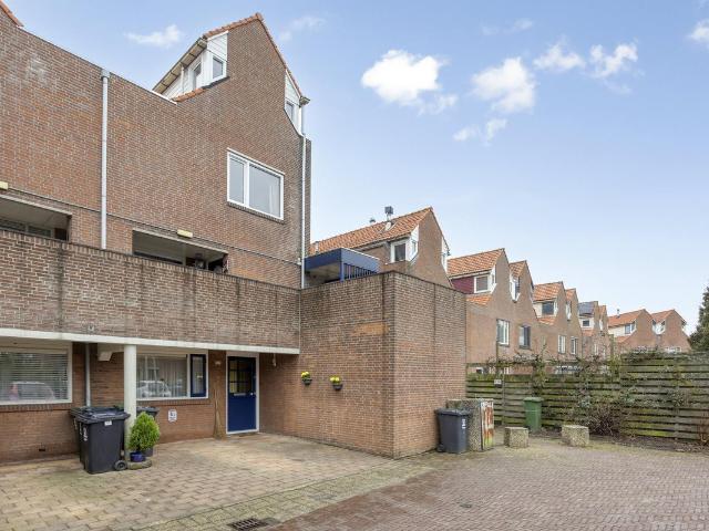Benedenwoning te koop in Honselersdijk, Zuid Holland