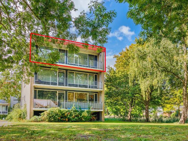 Bovenwoning te koop in Atolwijk, Lelystad