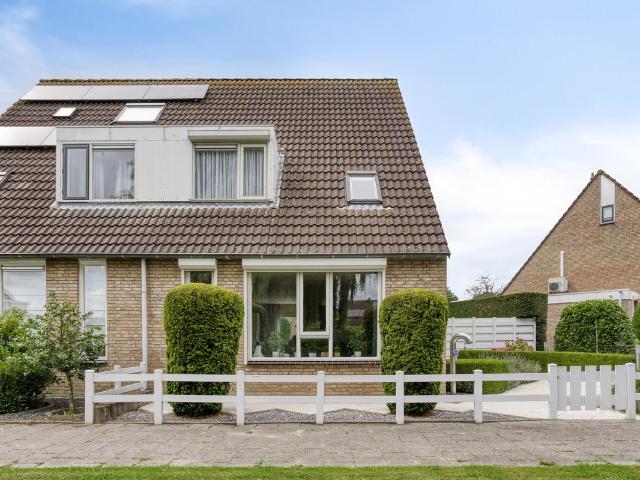 Eengezinswoning te koop in Nieuw-beijerland, Akkerdreven
