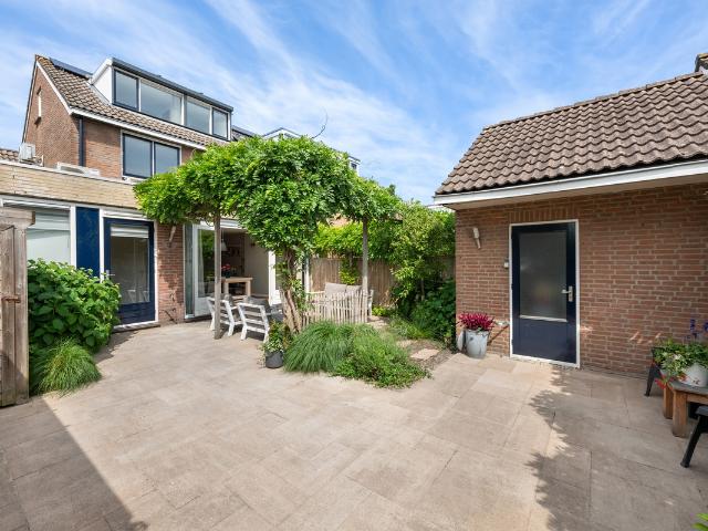 Eengezinswoning te koop in Nieuwerkerk