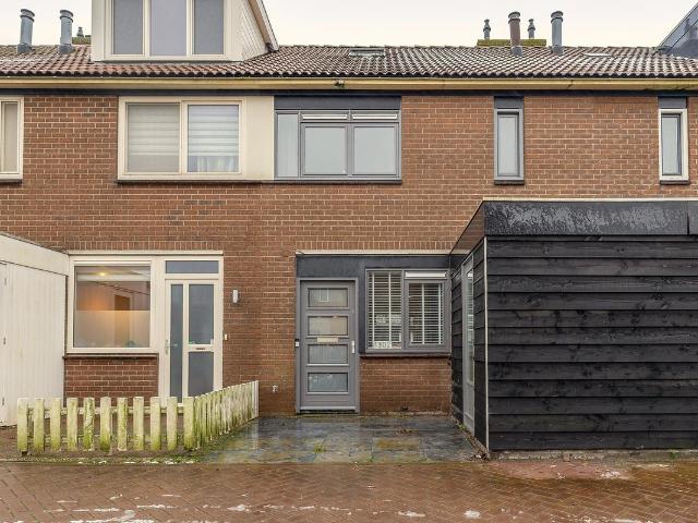 Woning te koop in Kruiszwin, Den Helder