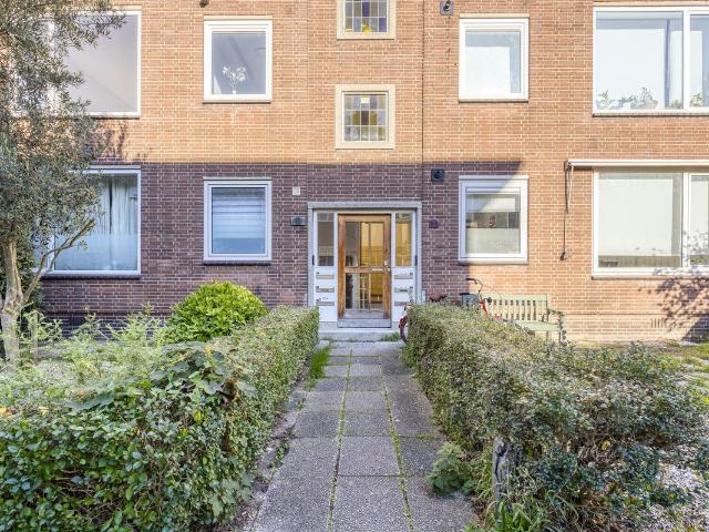 Woning te koop in Charlois, Rotterdam