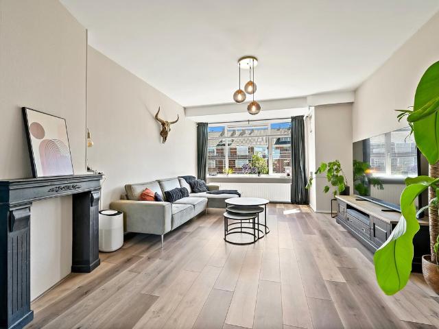 Landhuis te koop in 's-gravenhage, Bohemen