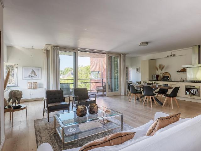 Bovenwoning te koop in Rijswijk, Bomenbuurt