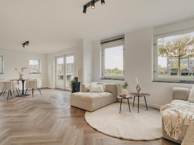 Bovenwoning te koop in Nieuw-West, Amsterdam