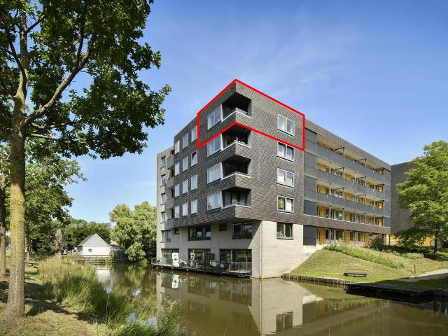 Bovenwoning te koop in Amsterdam, Nieuw-West