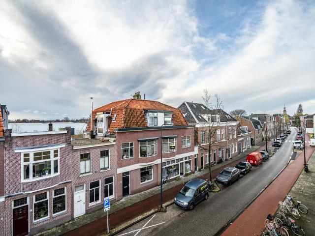 Bovenwoning te koop in Noord, Zuid Holland