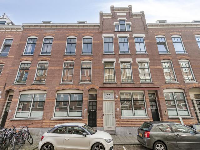 Dubbele Bovenwoning te koop in Rotterdam, Zuid Holland