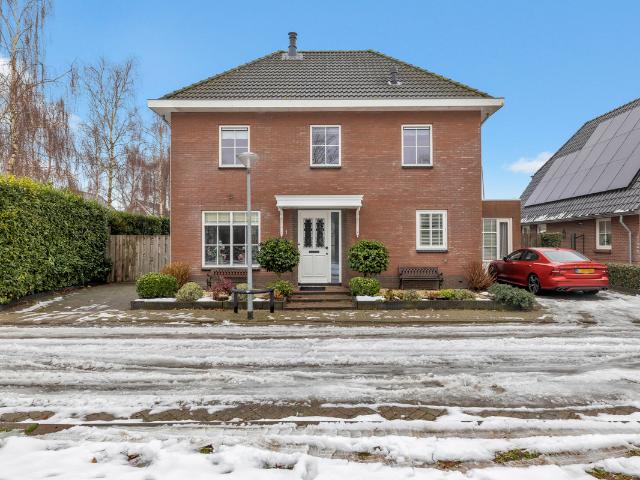 Villa te koop in Almere-haven, Flevoland