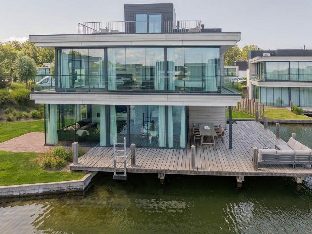 Villa te koop in Arnemuiden