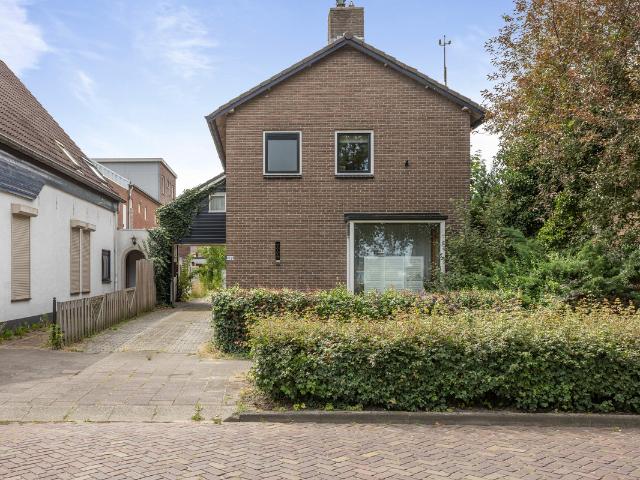 Eengezinswoning te koop in Klazienaveen