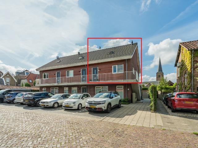 Dubbele Bovenwoning te koop in Maasland