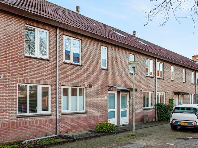 Woning te koop in Tanthof-Oost, Delft