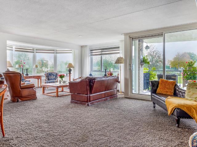 Benedenwoning te koop in 's-Gravenland, Capelle