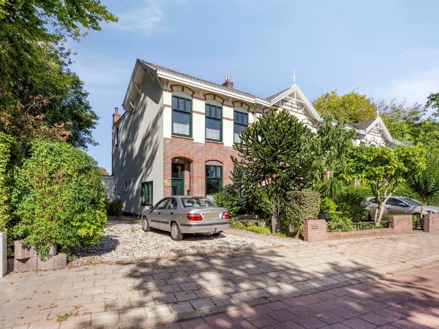 Woonboerderij te koop in Krimwijk, Voorschoten