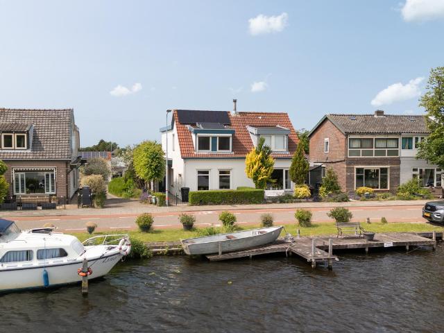 Eengezinswoning te koop in Rijsenhout