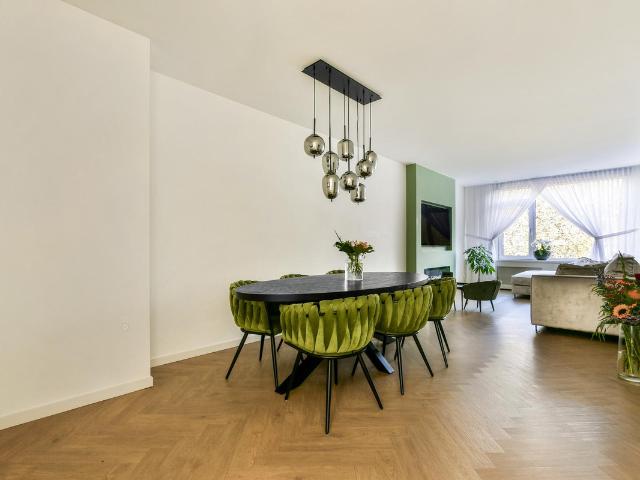 Bovenwoning te koop in Den Haag, Zuid Holland