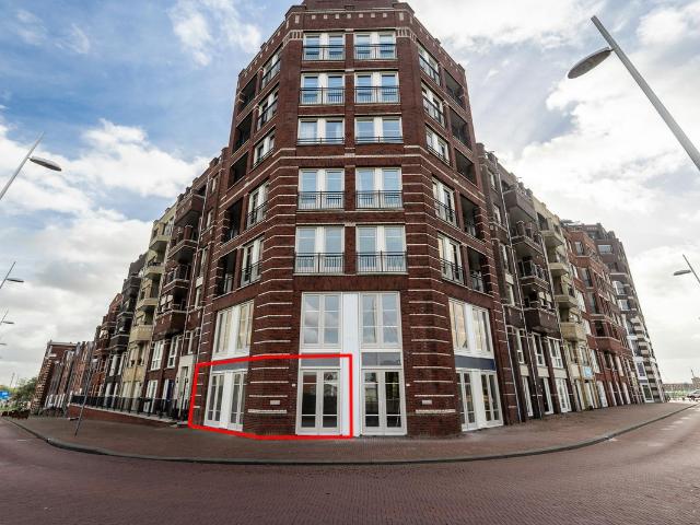 Benedenwoning te koop in Bataviahaven, Lelystad