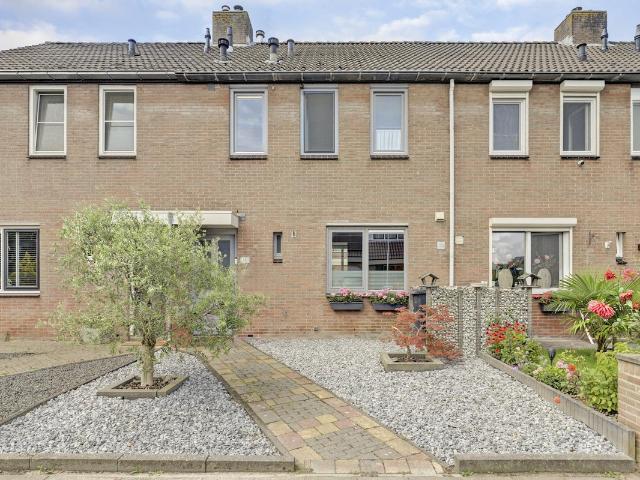 Eengezinswoning te koop in Oosterland