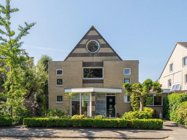 Herenhuis te koop in Hengelo, Slangenbeek