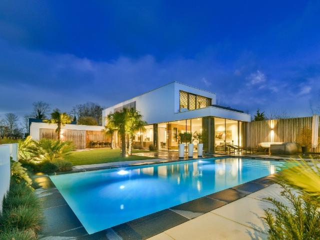 Chalet te koop in Noordwijkerhout, Noordwijk