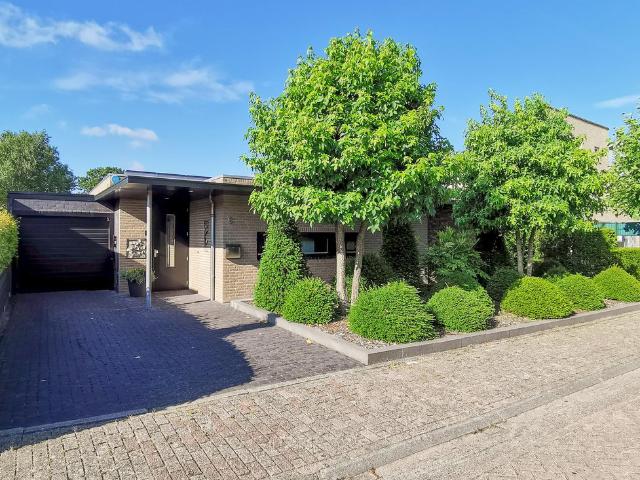 Bungalow te koop in Tilburg, Heerenvelden
