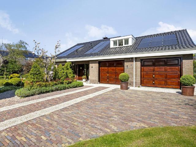 Villa te koop in Zierikzee, Noorderpolder