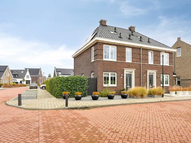 Eengezinswoning te koop in Molenpolder, Oude-tonge