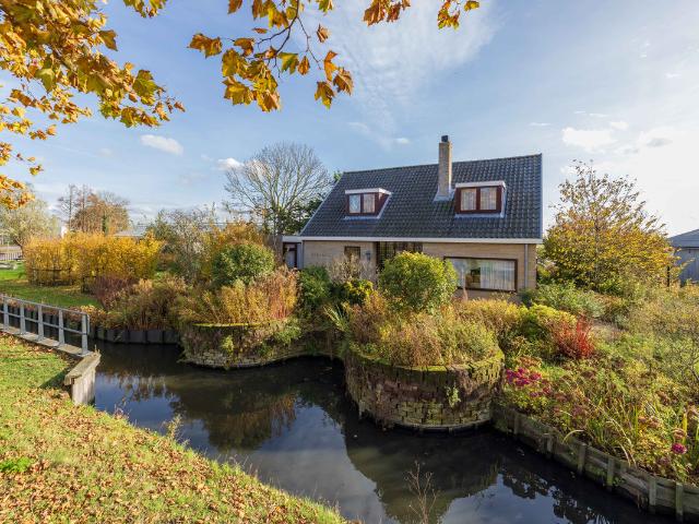 Woonboerderij te koop in Noordwijkerhout