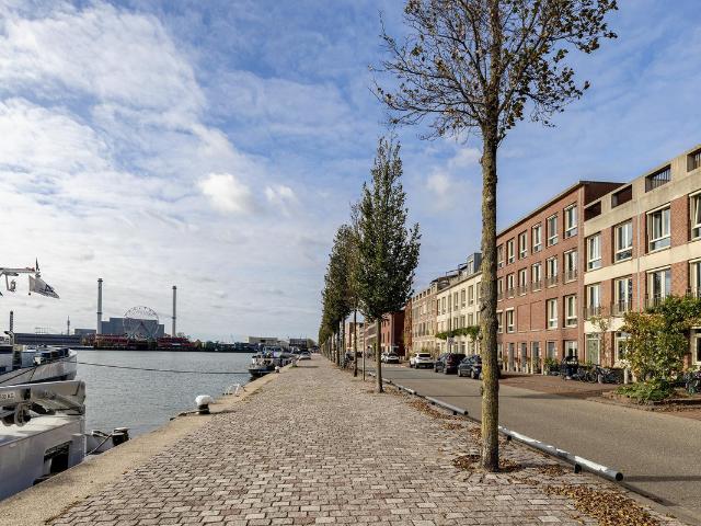 Bovenwoning te koop in Katendrecht, Rotterdam
