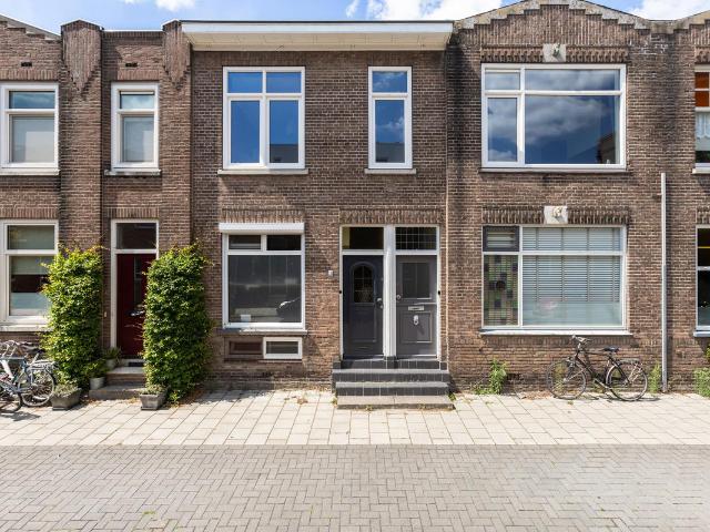 Bovenwoning te koop in Dordrecht