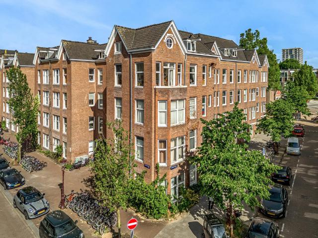 Benedenwoning te koop in Amsterdam, Indische Buurt
