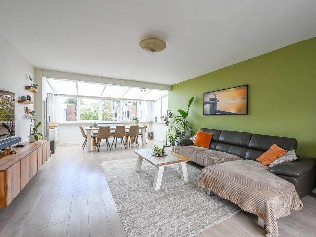 Bovenwoning te koop in Den Haag, Zuid Holland