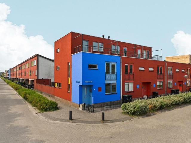 Eengezinswoning te koop in Almere, Regenboogbuurt