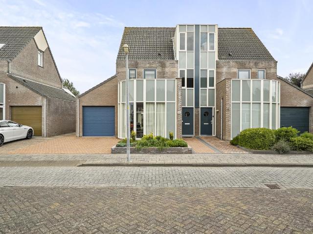 Eengezinswoning te koop in Den Helder, Noord Holland