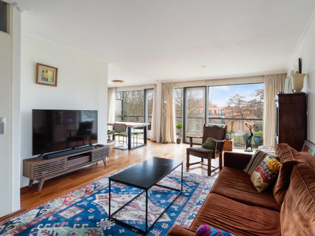 Appartement te koop in 's-Gravenland, Rotterdam